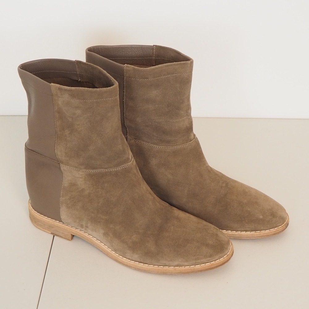 Vince‎ Grayson Suede Leather Concealed Wedge Boots Women's Sz 9 EU 39 in Flint